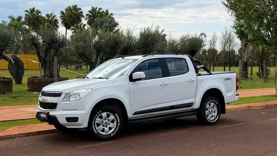 CHEVROLET S10 2.4 LS 4X2 CD 8V FLEX 4P MANUAL CHEVROLET S10 2.4 LS 4X2 CD 8V FLEX 4P MANUAL